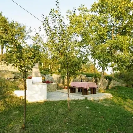 Vikendica The Grandview *